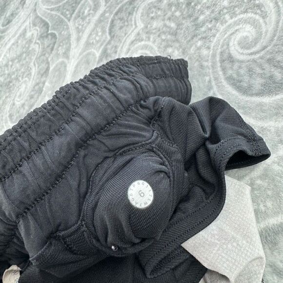 Womens Lululemon Hotty Hot Short - Picture 6 of 6